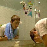 <b>거울속</b>의 또다른 나