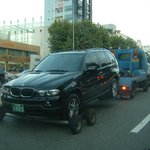 <b>bmw</b>는 견인될때도 특별하다?