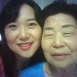 <b>모녀</b>의 웃음
