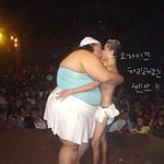 <b>이자</b>의 기분을 세 글자로 표한하면?