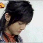 <b>현</b>중이 귀엽다 ㅋㅋ