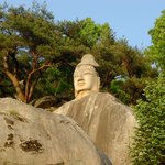 안동시 태화산 이천동 석불상 (<b>일명</b>:제비원 석불)
