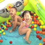 <b>수영</b>풀에서 신나게 놀았어여!!!^^