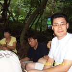 만나것 먹다가 사진을 찍는다고 혀서... 씩......