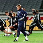 독일도 <b>더듬이</b>춤을..?