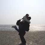 사랑은 보는것만으로도 우릴 미소짓게 만듭니다