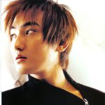 <b>강타</b>