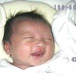 보면 기분이 업되는 우리아이 배냇짓