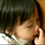숨어서 코<b>파기</b>