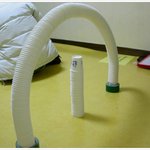 <b>폐인</b>의 종이컵 쌓기놀이
