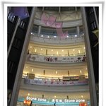 중국 <b>상해</b> 일반, 할인점, 쇼핑몰, 2층기차...[2]