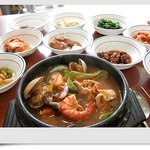 <b>해물</b>뚝배기 <b>해물</b>이 왕창