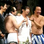 日관객들 한국코미디<b>반함</b>