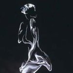 담배 연기 속의 <b>여인</b>