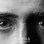 연필로 그린 진짜 같은 <b>눈들</b>