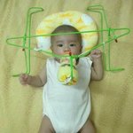 옷걸이로 초<b>간편</b> 아이 우유먹이기!!