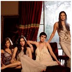 <b>데미</b>무어와 세딸들이 함께한 바자화보.. 다들 미인~