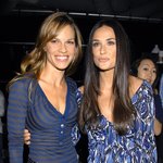 스웽크 &amp; <b>데미</b> 무어" 패션쇼 백스테이지에서