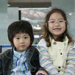 5살 찬<b>영이</b> 비행기타고 싸이판가다^^