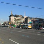 아침<b>햇살</b>속의 한마음 선원