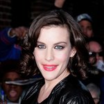 화장 스타일 바꾸고 너무 무서워진 <b>리브</b> 타일러