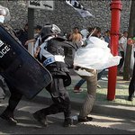 현재 경찰폭력<b>진압</b> 사진입니다(오마이펌)
