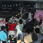 시위대의 촛불은 무참히 꺼지고 말것이다!
