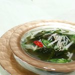 여름 입맛을 살려주는 <b>오이</b>냉국