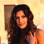 환상몸매 에바 <b>멘데스</b>, 의상이 아슬아슬해