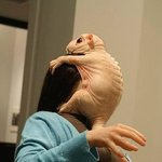 이 괴생물체의 <b>정체</b>는?