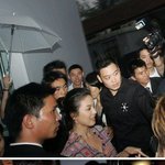 송혜교 중국파파라치 팔뚝이 <b>안습</b>ㅜㅜ