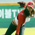이효리, 조여정, 자밀라, 이채영 연예인 시구의 최고봉은 ??