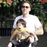 니콜라스 <b>케이지</b> 아들 칼, 손자같아