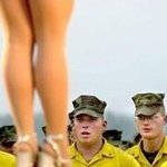 <b>입이</b> 다물어지질 않아