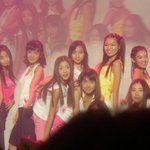 소녀시대의 깜놀 과거사진, 넌 누구냐..!!!