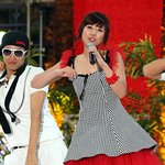 신지 <b>촌티</b>팍팍 무대의상, 코스프레 하니?