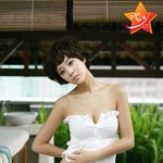 쇄골이 아름다운 여자 황정음의 <b>성숙</b>미 작렬~