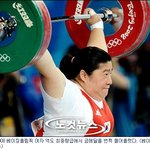 역도 권유에 '버럭'했던 소녀, 10년 후 세계를 들었다