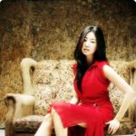 레드 원피스 김사랑 <b>치마</b>속 보이네