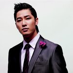<b>수트</b> 입은 강지환! 스타일 좀 사는데~~