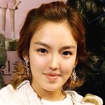 소녀시대 '<b>효연</b>' 코만 조금 고친거 뿐인데..