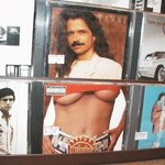 어느 음반가게 <b>cd</b>자켓...절묘하네ㅋ