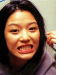 <b>치아</b>교정은 필수~ 스타들의 <b>치아</b>교정전... 다르네~