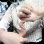 <b>엄지</b>손가락이 오징어 다리같이 움직여요<사진有>