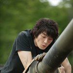탱크위에 앉은 송일국 간지<b>작살</b>...!!