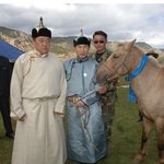 이명박의 스타와 <b>열성</b>적 사진박기