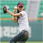 <b>김인서</b> ‘시구할때도 s라인이에요’