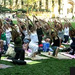 뉴욕 중심가에 불어닥친 요가 <b>열풍</b>~