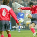 [한국 vs 우즈벡] <b>연합</b>뉴스의 사진찍는 센스~*