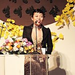 호피<b>무늬</b> 드레스 입은~화요비 , 살짝 과한 노출도?